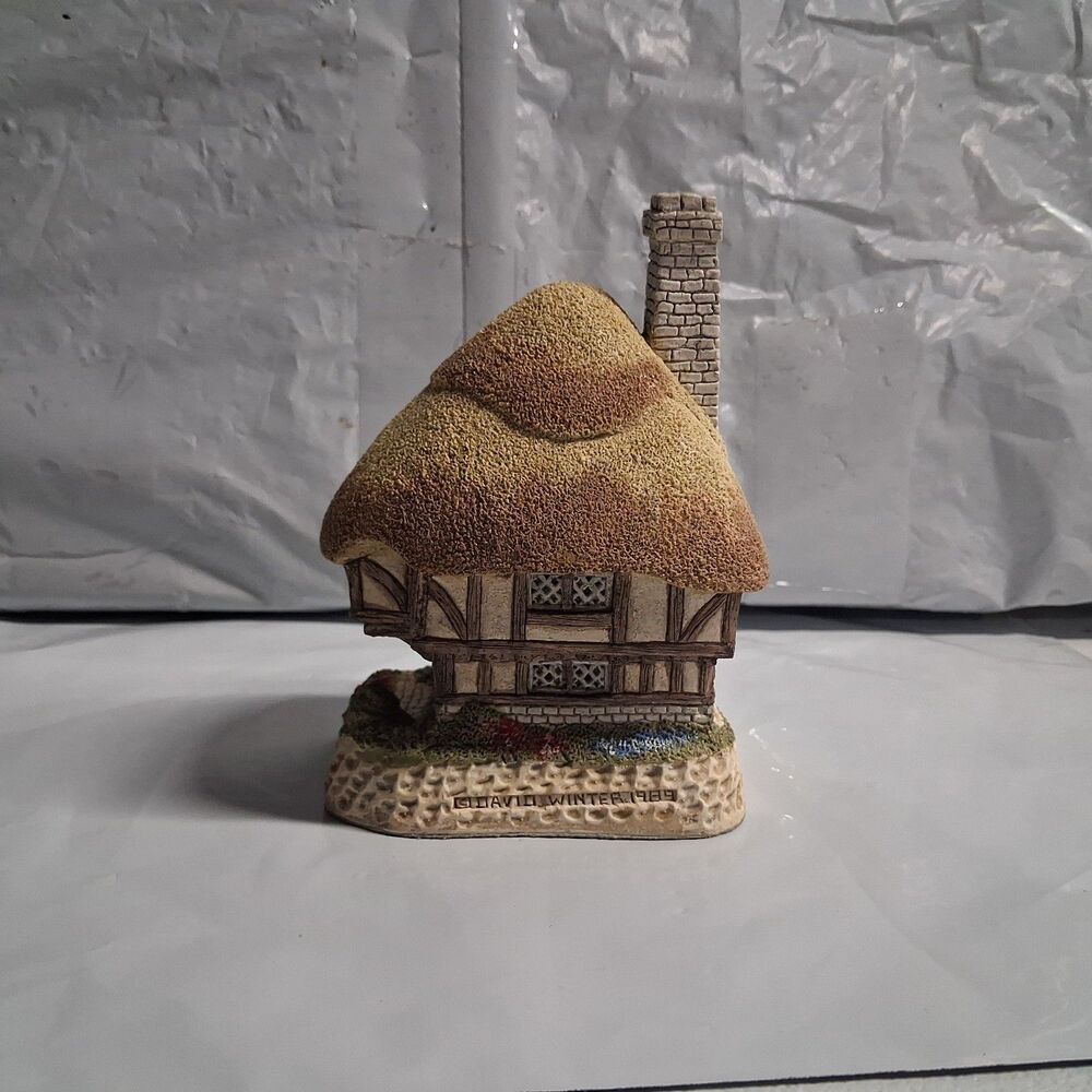 David Winter Pudding Cottage British Traditions April 1989 Original Box